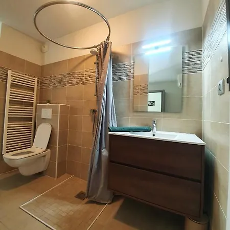 Вилла Les Chenes *