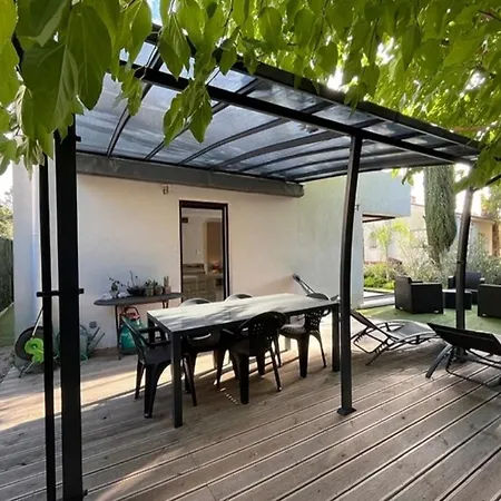 Вилла Les Chenes *